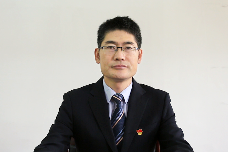 牟主任.png